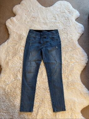 Women’s Dark Blue Cropped Stretch Jeans